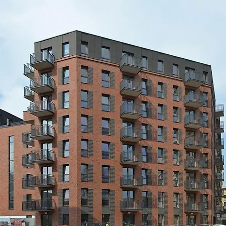 Lägenhet Apartament Z Ogrodkiem Przy Pl Grunwaldzkim *